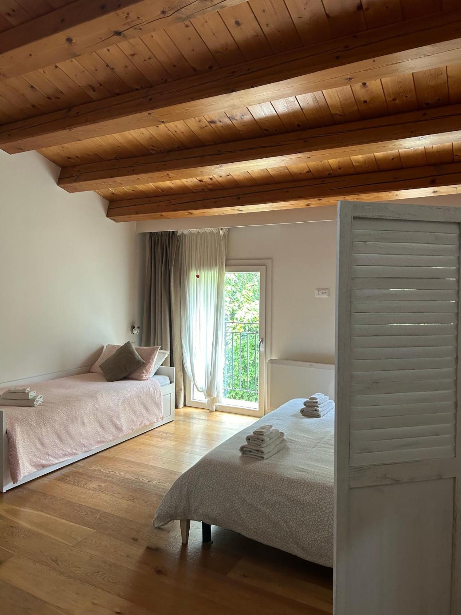 Beehouse - La Casa Delle Api Agriturismo Борсо-дель-Граппа Экстерьер фото
